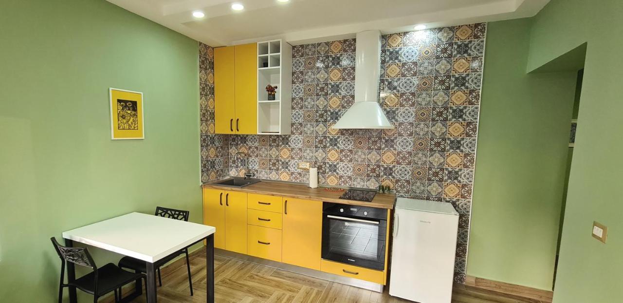 2V1 - Sheshi Willson Apartment Tiranë Luaran gambar