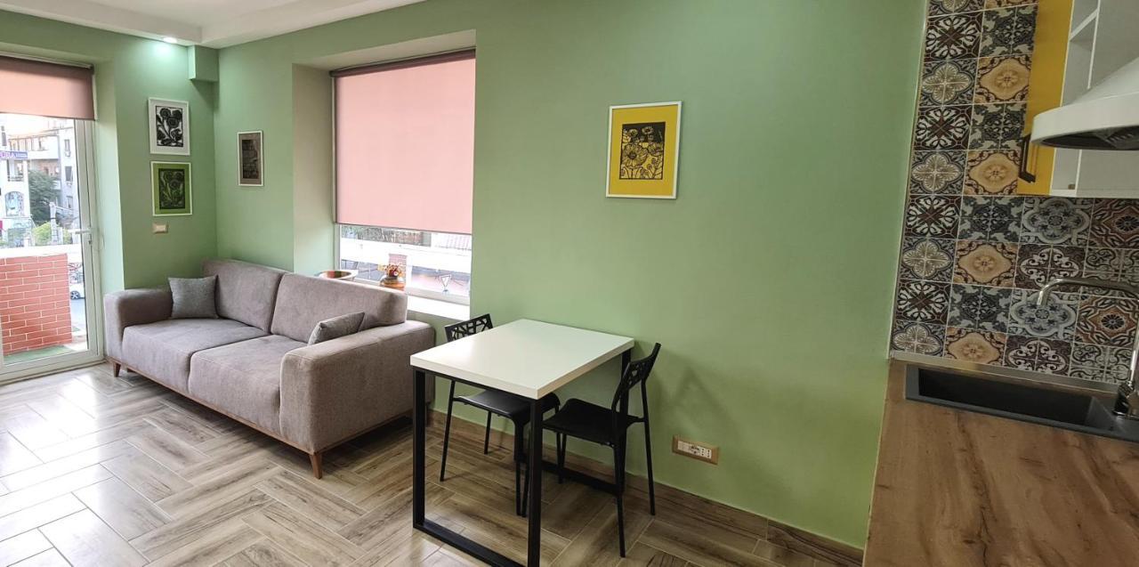 2V1 - Sheshi Willson Apartment Tiranë Luaran gambar